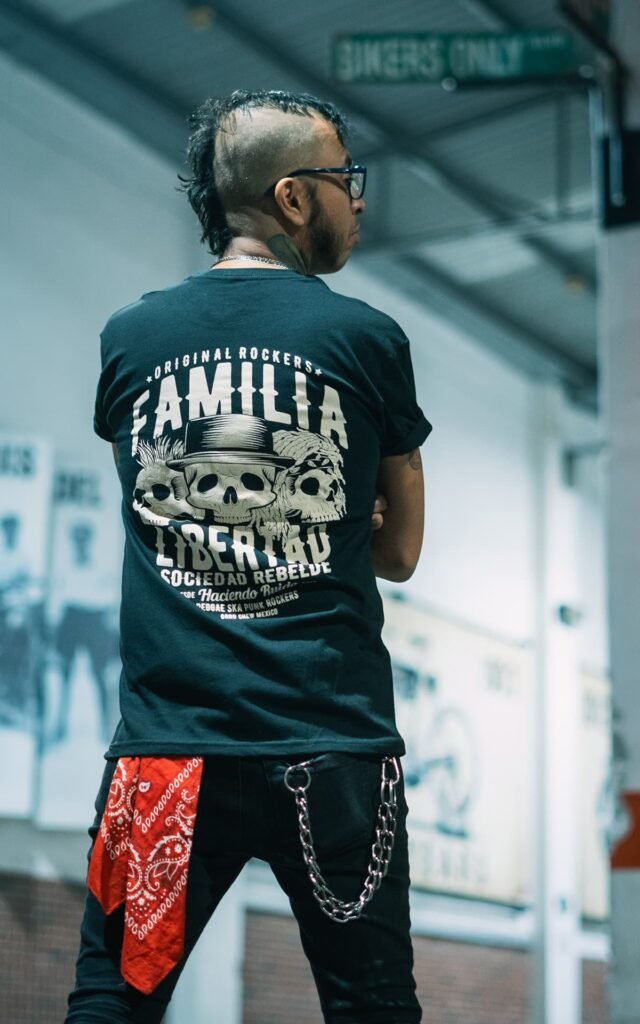 vestimenta-punk-familia-original-rockers